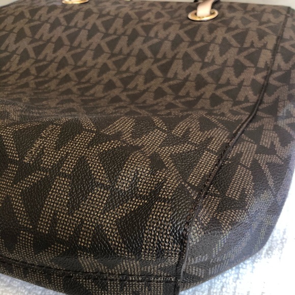 Michael Kors bags - Picture 5 of 6